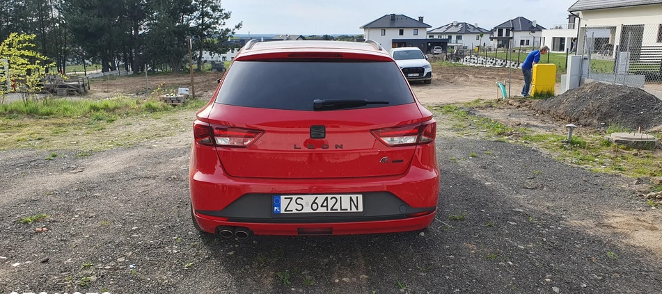 Seat Leon cena 49900 przebieg: 233000, rok produkcji 2015 z Szczecin małe 254